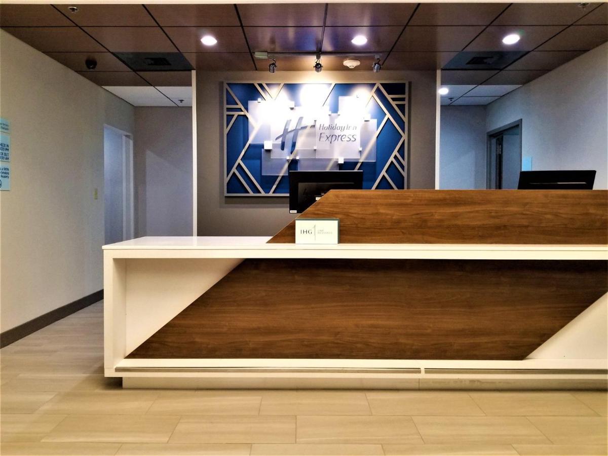 Holiday Inn Express Apex - Raleigh By Ihg Extérieur photo