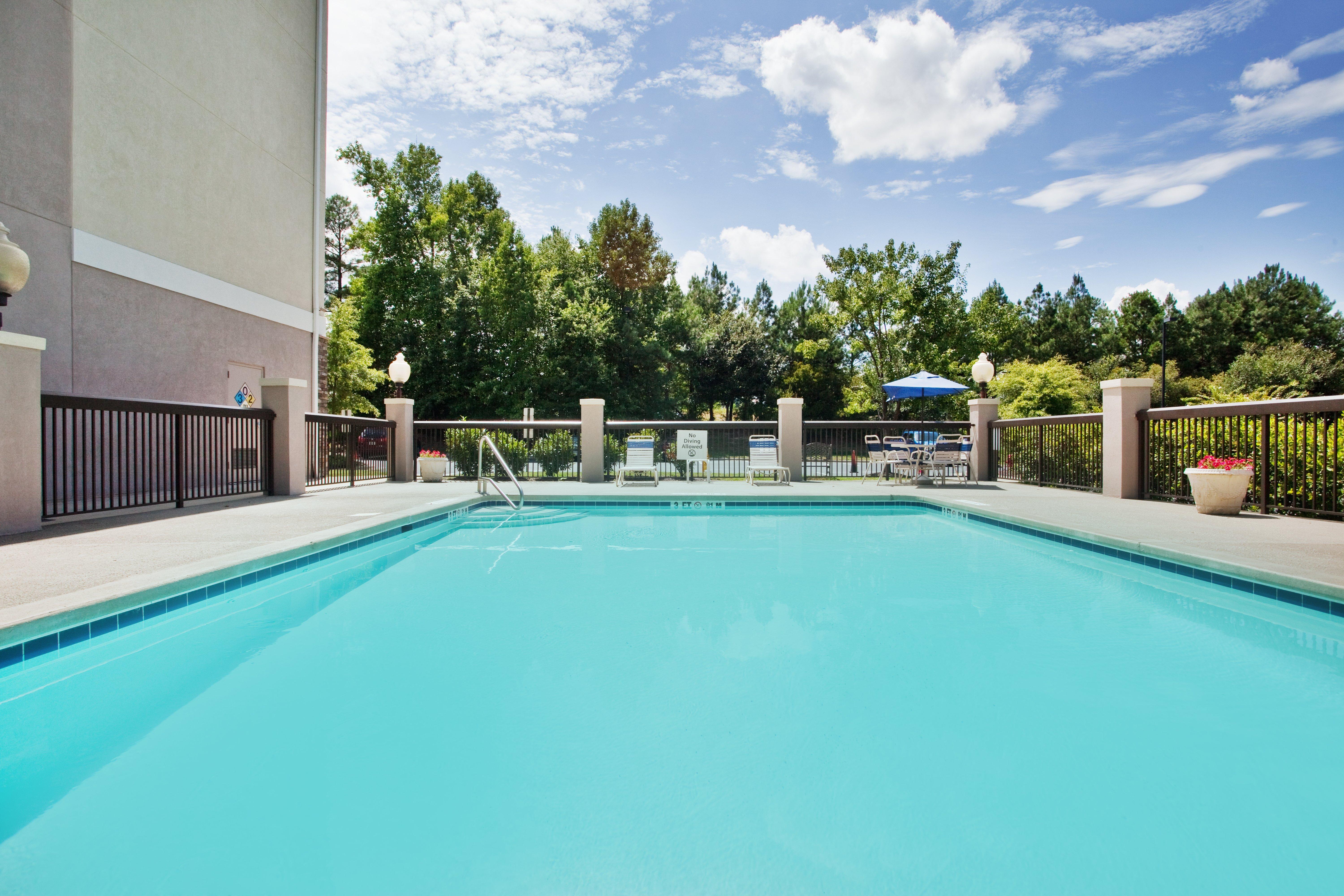 Holiday Inn Express Apex - Raleigh By Ihg Extérieur photo